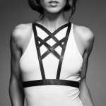 BIJOUX INDISCRETS - MAZE CROSSOVER HARNESS WITH BLACK NECKLINE