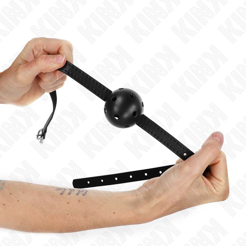 KINK - SIMPLICITY BLACK BREATHABLE BALL 4.5 CM GAG 62 x 1.5 CM KINK - SIMPLICITY BLACK BREATHABLE BALL 4.5 CM GAG 62 x 1.5 CM