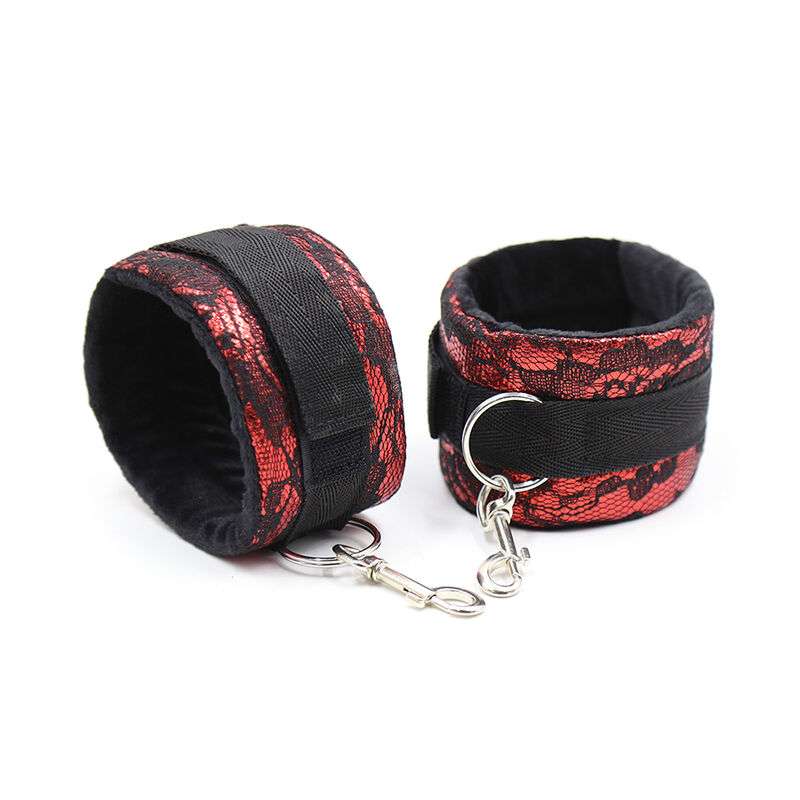 OHMAMA FETISH - VELVET HANDCUFFS WITH NYLON TAPE OHMAMA FETISH - VELVET HANDCUFFS WITH NYLON TAPE